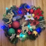 Stroik świąteczny z osobami.